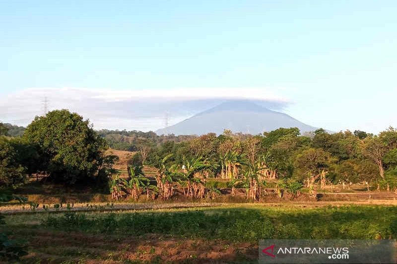 Jalur pendakian ke Gunung Ciremai, Jawa Barat, sudah dibuka kembali. [ANTARA]