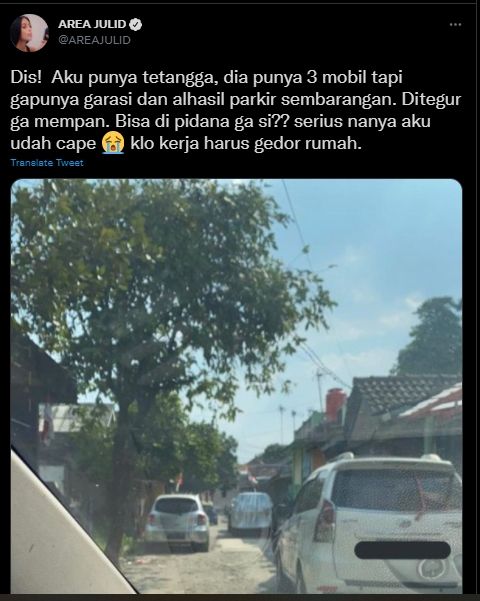 Cerita tetangga parkir sembarangan. (Twitter/areajulid)