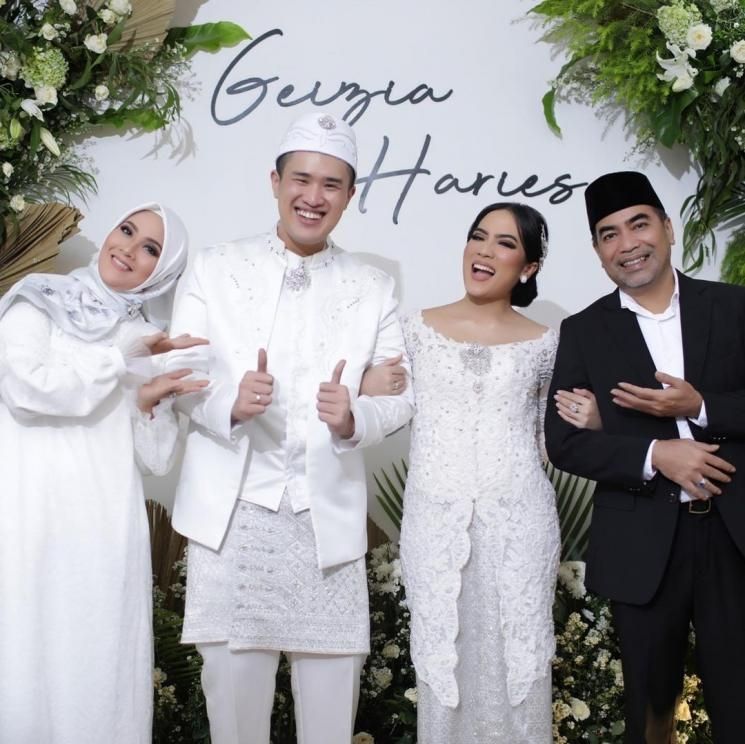 Potret Tania Anak Sambung Elma Theana (Instagram/@juliandabarus)