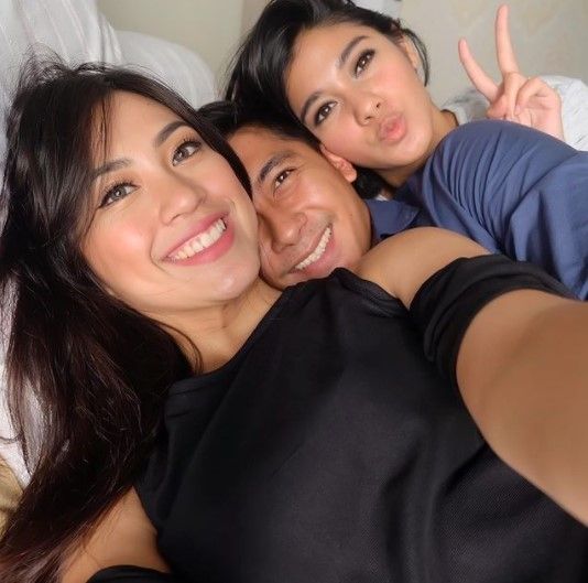 Potret kedekatan Tyna Kanna bareng Nana dan Naysilla Mirdad. (Instagram/kenangmirdad)