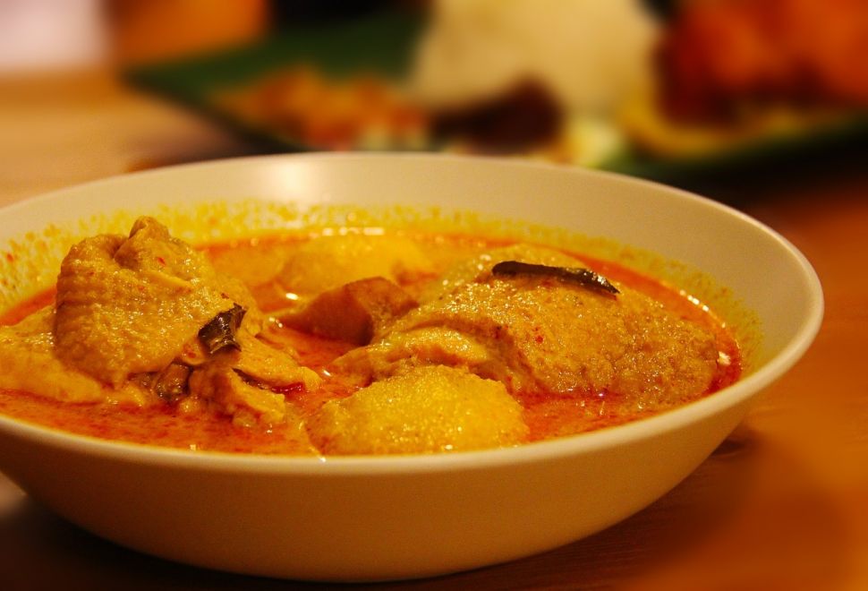 Ilustrasi gulai ayam. (Pixabay/Sharon Ang)