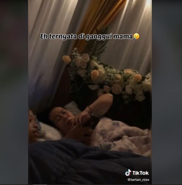 Batal Romantis, Pengantin Ini Malah Sekamar dengan Ibu saat Malam Pertama (tiktok.com/tartan_niax)