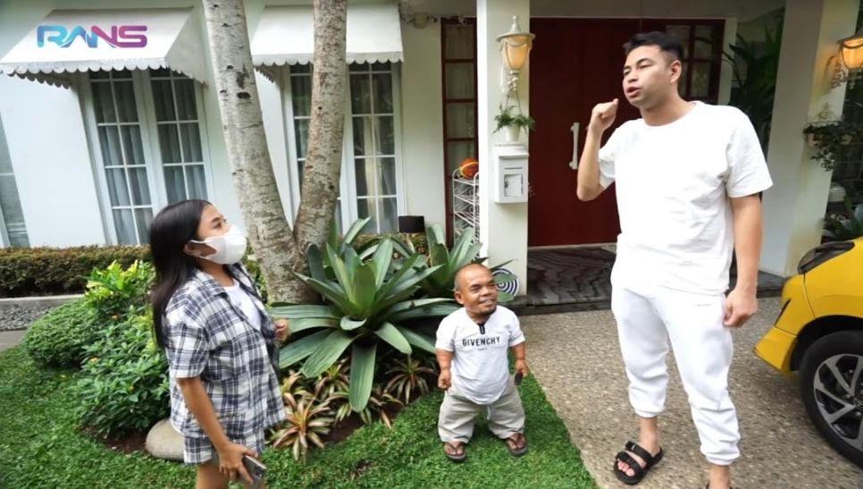 Momen Raffi Ahmad Beri Mobil ke Ucok Baba. [YouTube/RANS Entertainment]