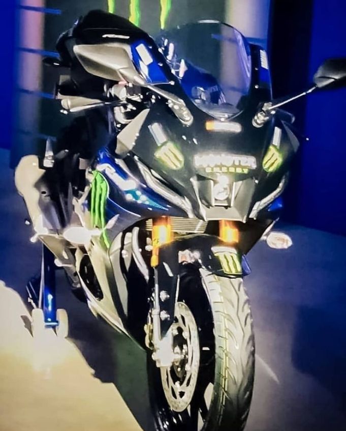 Bocoran Yamaha R15 terbaru. (gaadiwaadi.com)