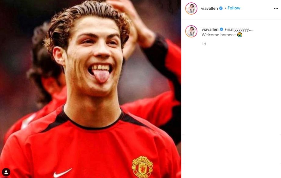 Via Vallen sambut kepulangan Cristiano Ronaldo ke Manchester United. (Instagram/viavallen)
