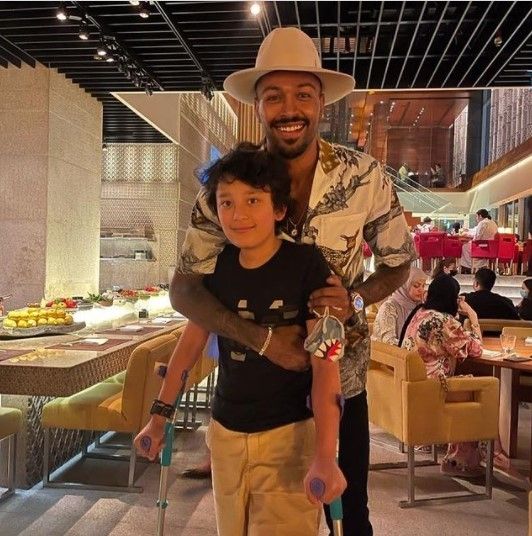 Putra Sanjay Dutt dan atlet (Instagram)