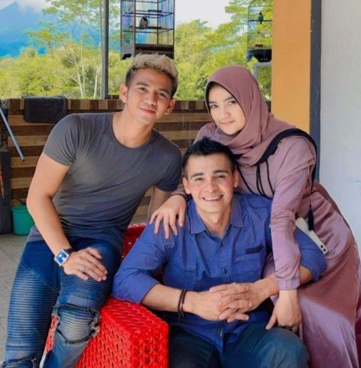 Potret kebersamaan Ridho DA dan Syifa. (Instagram/da2_ridho)