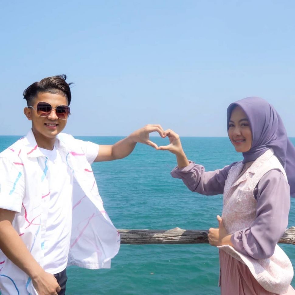 Jirayut dan Eva Yolanda [Instagram]