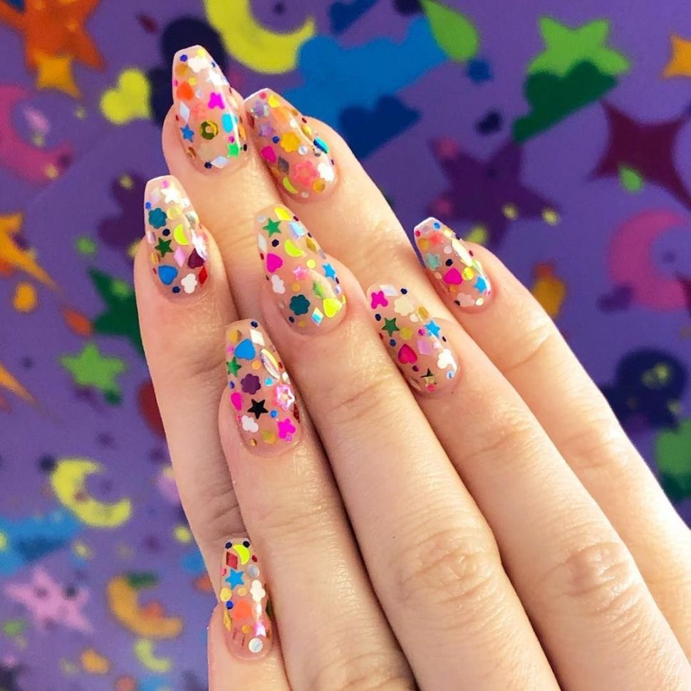 5 Inspirasi Nail Art DIY untuk Hiasan Kuku yang Menggemaskan (Dok. The Curly Lions Nails)