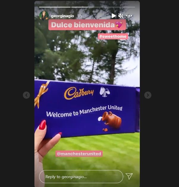 Georgina Rodriguez tiba di Manchester. (Instagram/georginagio)