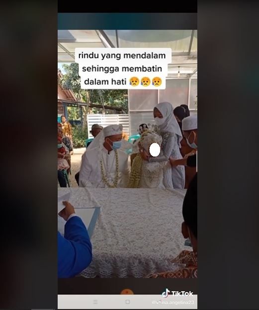 Viral Reaksi Pengantin Pria Lihat Calon Istri Pingsan (tiktok.com/@vhina.angelina23)