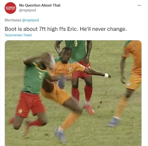 Eric Bailly lancarkan tendangan horor di laga Pantai Gading vs Kamerun. (Twitter/@nqatpod)