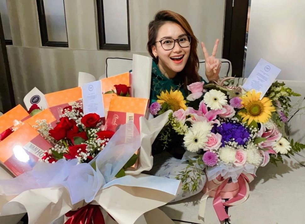 Potret Ayu Ting Ting bak idol Kpop. (Instagram/ayutingting92)