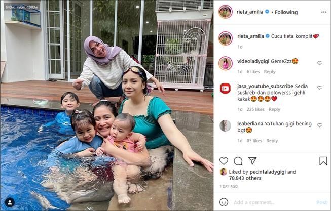 Momen Nagita Slavina renang bareng Caca Tengker dan anak-anak. (Instagram/@rieta_amilia)