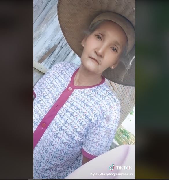 Viral Penampilan Nenek Cantik Bak Blasteran (tiktok.com/@gakjelasyangpunyakun)