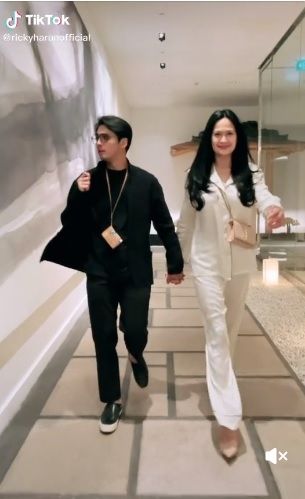 Donna Harun dan Ricky Harun di TikTok. (TikTok)