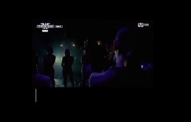 Mnet dikecam lantaran diduga memakai suara azan yang diremix. (Twitter)