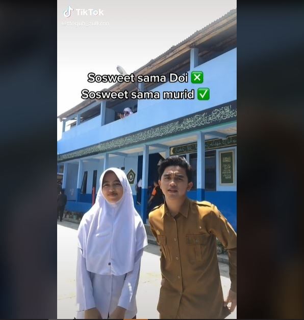 So Sweet Viral Momen Keakraban Guru Dan Murid Lakukan Ini Bikin