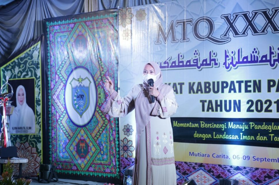 Bupati Pandeglang, Irna Narulita saat membuka acara MTQ tingkat Kabupaten Pandeglang ke XXXVIII.. [Bantenhits]