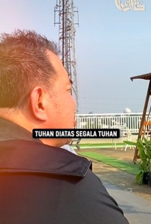 Ustadz Yusuf Mansur bercanda bareng Pendeta Gilbert. (Tiktok/@pastorgilbertl)