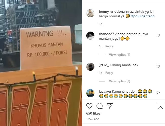 Polisi jual martabak di pinggir jalan. (Instagram/@benny_vriodana_nnzz)