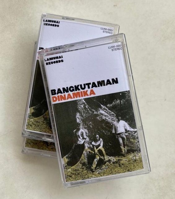 Album Dinamika milik Bangkutaman.