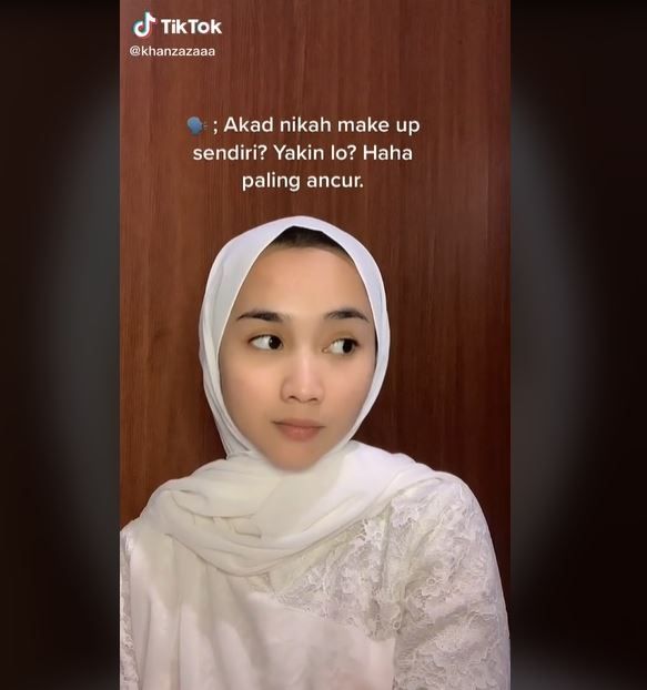 Viral Wanita Makeup Sendiri untuk Menikah, Hasilnya Dipuji (tiktok.com/@khanzazaaa)