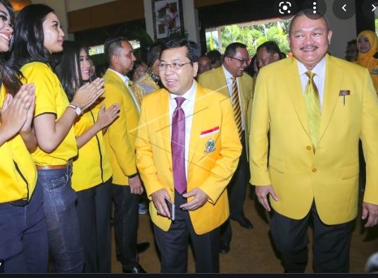 Alex Noerdin saat menghadiri acara partai Golkar [ANTARA]