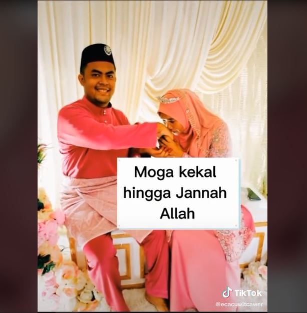 Viral Ibu 59 Tahun Menikah dengan Pria 22 Tahun (tiktok.com/@ecacuwitcawer)