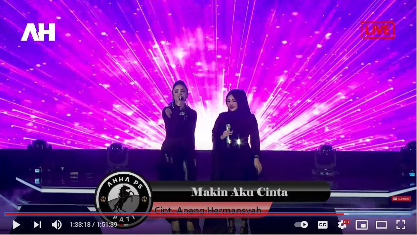 Momen Krisdayanti nyanyi bareng Aurel Hermansyah. (YouTube/AH)