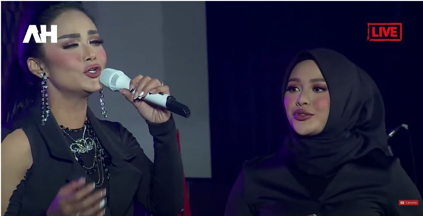 Momen Krisdayanti nyanyi bareng Aurel Hermansyah. (YouTube/AH)