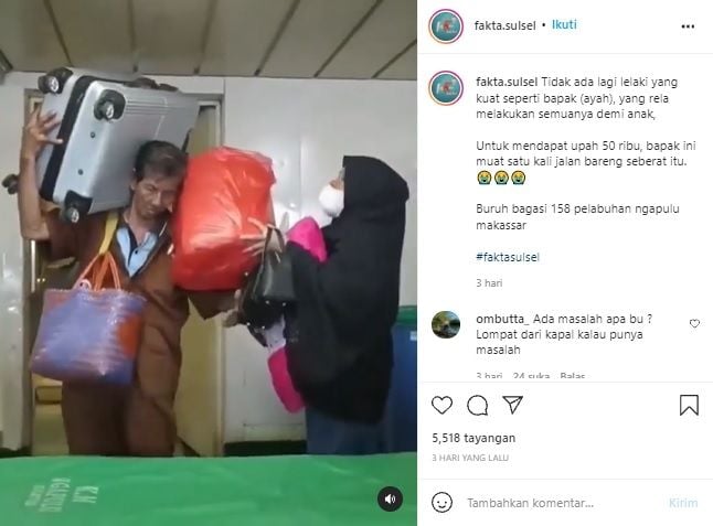 Porter sudah berumur, mengangkut banyak barang. [Instagram]