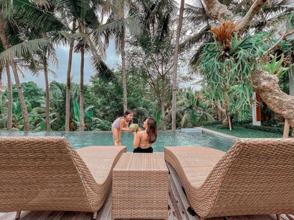 Potret Gisella Anastasia liburan di Bali. (Instagram/gisel_la)