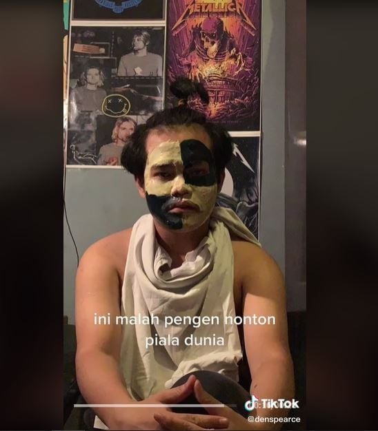 Viral Pria Pakai Masker Mirip Cosplay Logo BMW (tiktok.com/@denspearce)