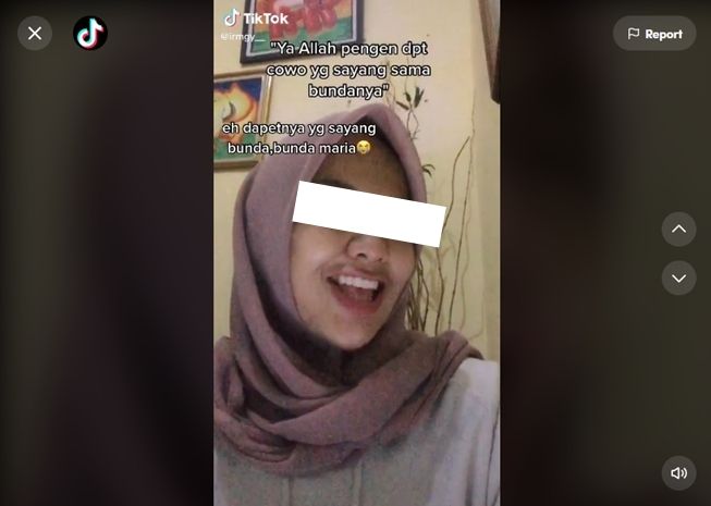 Viral wanita doa dapat pacar yang sayang bunda, pas terkabul malah menyesal. (TikTok/@irmgy__)