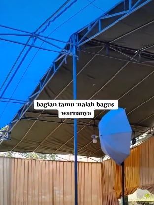 Tampilan tenda pernikahan bikin fotografer menangis. (Tiktok)