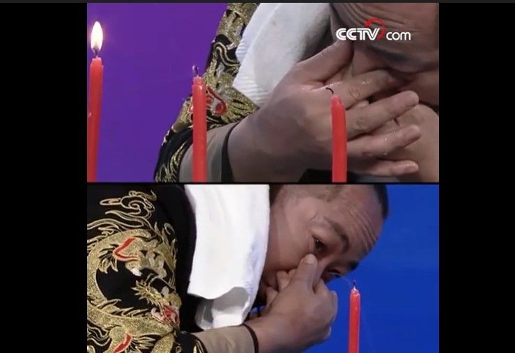 Orang menyemprotkan air mata (YouTube)