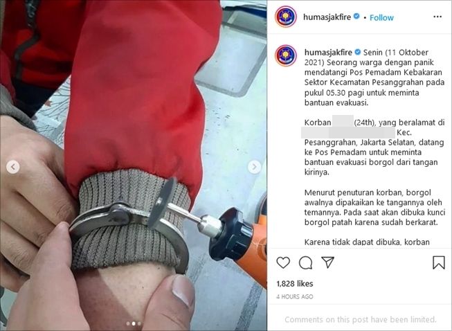 Viral Warga Pagi-Pagi Datangi Damkar karena Diborgol Teman (Instagram/@humasjakfire)