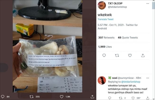 Viral pelanggan beli jaket malah dikirimi bakso aci, aksi toko online ini justru dipuji. (Twitter/@txtdarionlshop)