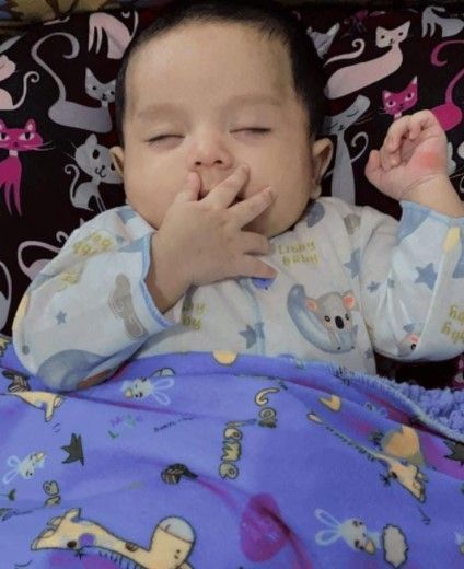 Potret Baby Syaki Anak Rizki DA. (Instagram/baihaqqi_syaki_ramadhan)