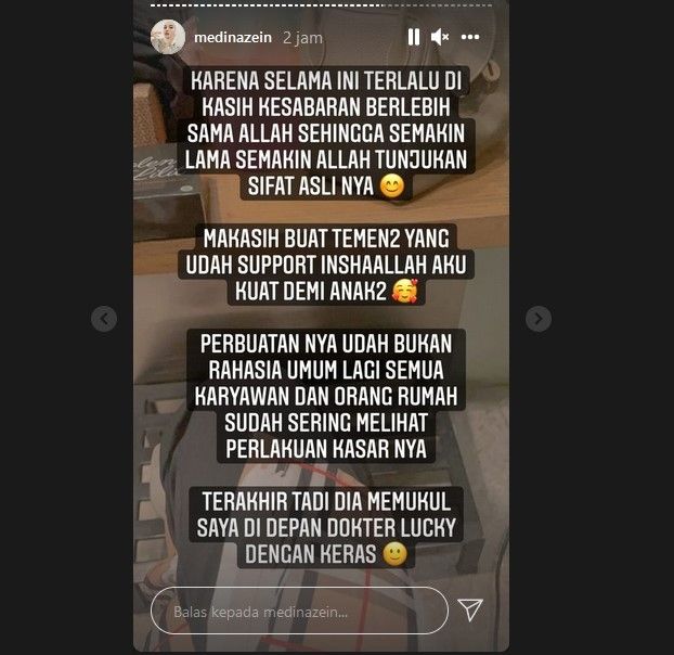 Medina Zein curhat di Instagram soal perlakukan kasar sang suami, Lukman Azhari. [Instagram]