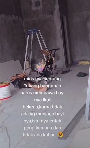 Viral kuli bangunan bawa bayi saat bekerja. (Tiktok)