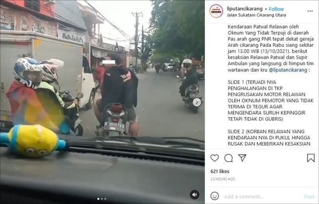 Viral oknum pemotor arogan ludahi relawan ambulance. (Instagram/@liputancikarang)