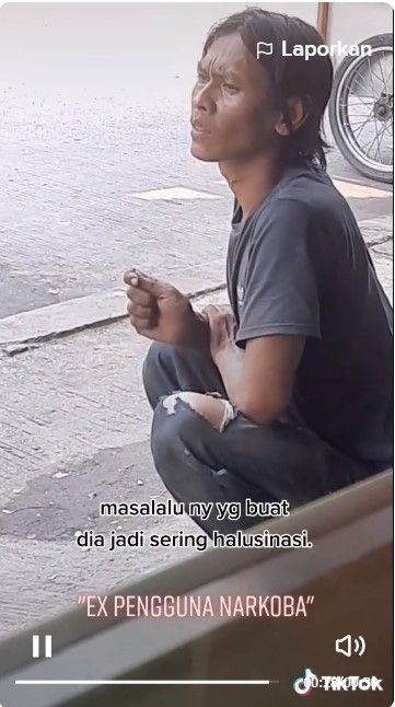 Tukang parkir ini dikira ODGJ, ternyata dia sedang berhalusinasi. [TikTok]