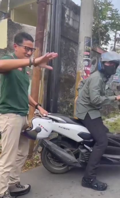 Sandiaga Uno kabur dari kemacetan naik Yamaha Nmax. (Instagram)