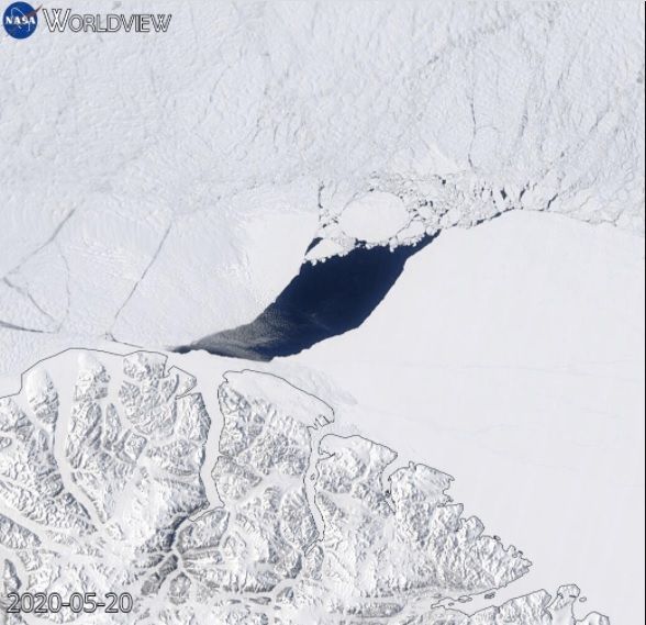 Lubang es di Kutub Utara. [Agu.org]