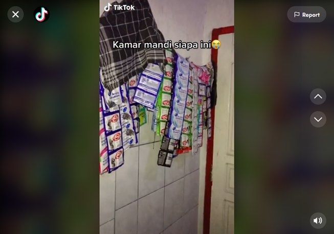 Viral penampakan kamar mandi bak warung. (TikTok/@aisyah17100)