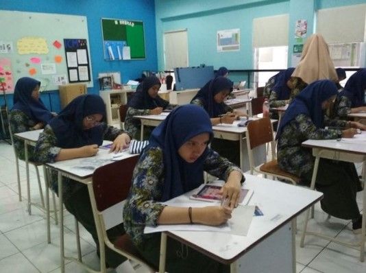 Anak Artis Masuk Pesantren (Instagram/@jihanfahirareal) 