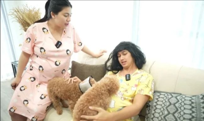 Momen Caesar Hito Jadi 'Bumil'. (YouTube/FELITOgether Official)