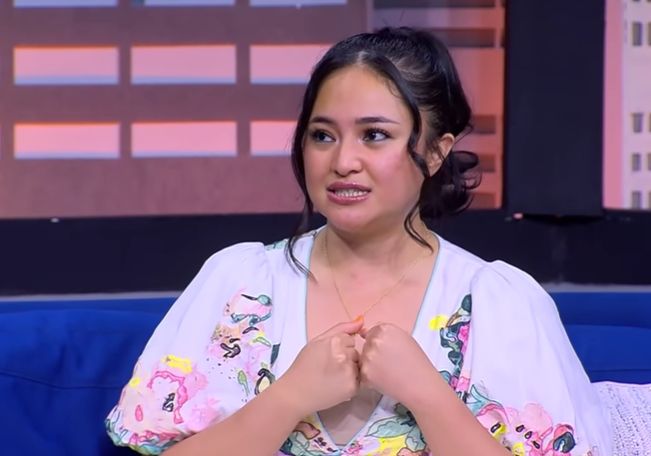 Marshanda ngobrol di acara Tonight Show beberapa waktu lalu. [tonight show / Youtube]